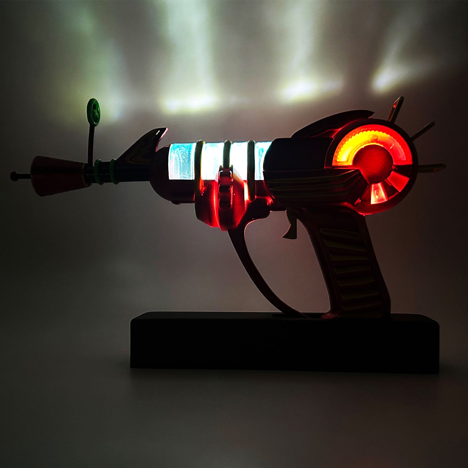 Call of Duty: Zombies Ray Gun 3D Lamp - Side View Lit Up